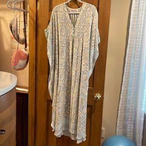 Lotty B Mustique silk kaftan OS